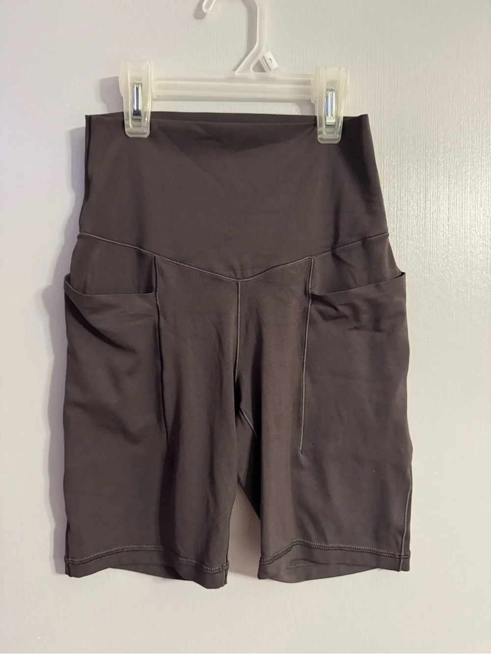 Offline by Aerie High Rise Bike Shorts with Side Pockets Size Small